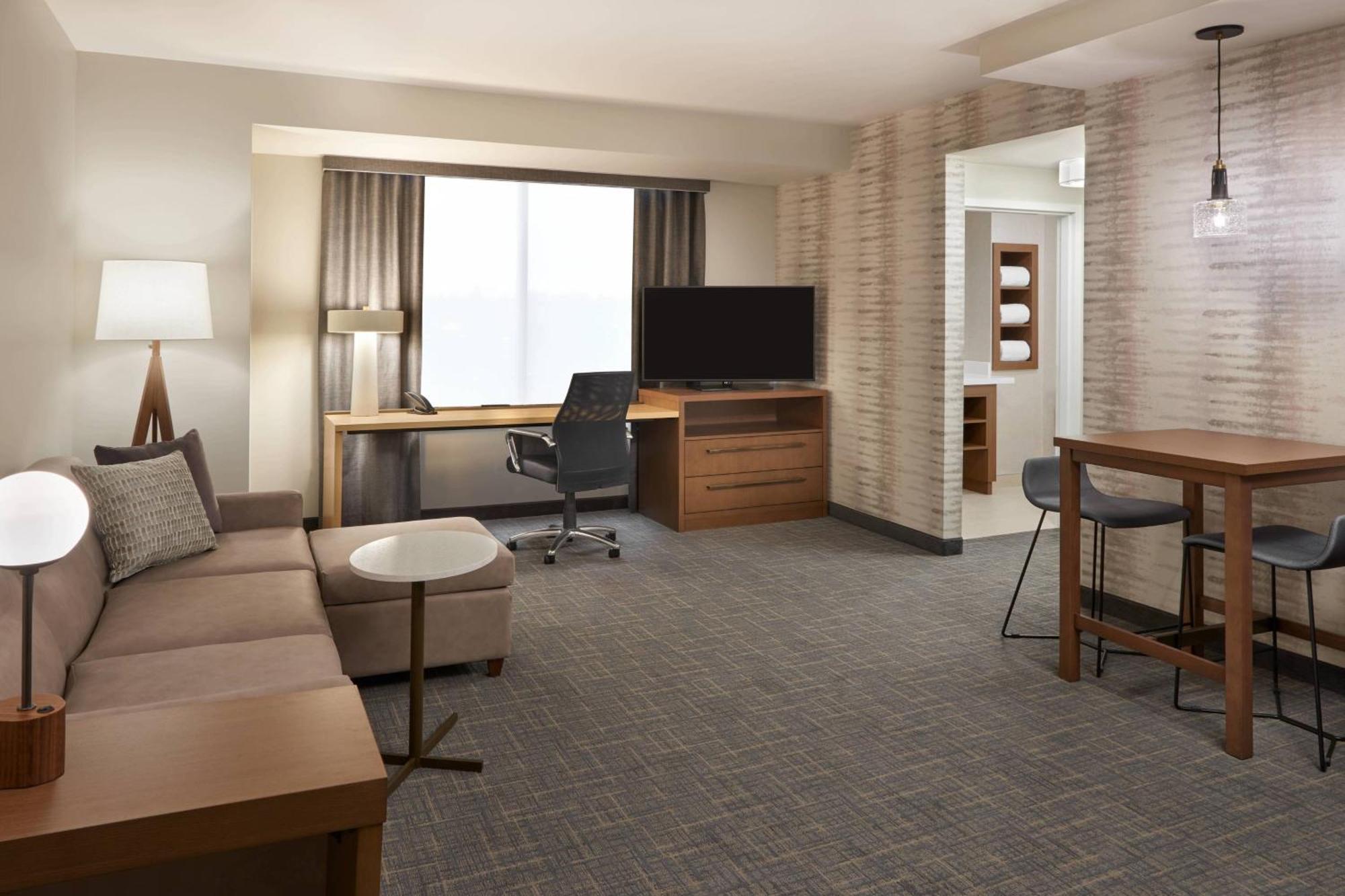 By Marriott Toronto Southwest 3* Mississauga