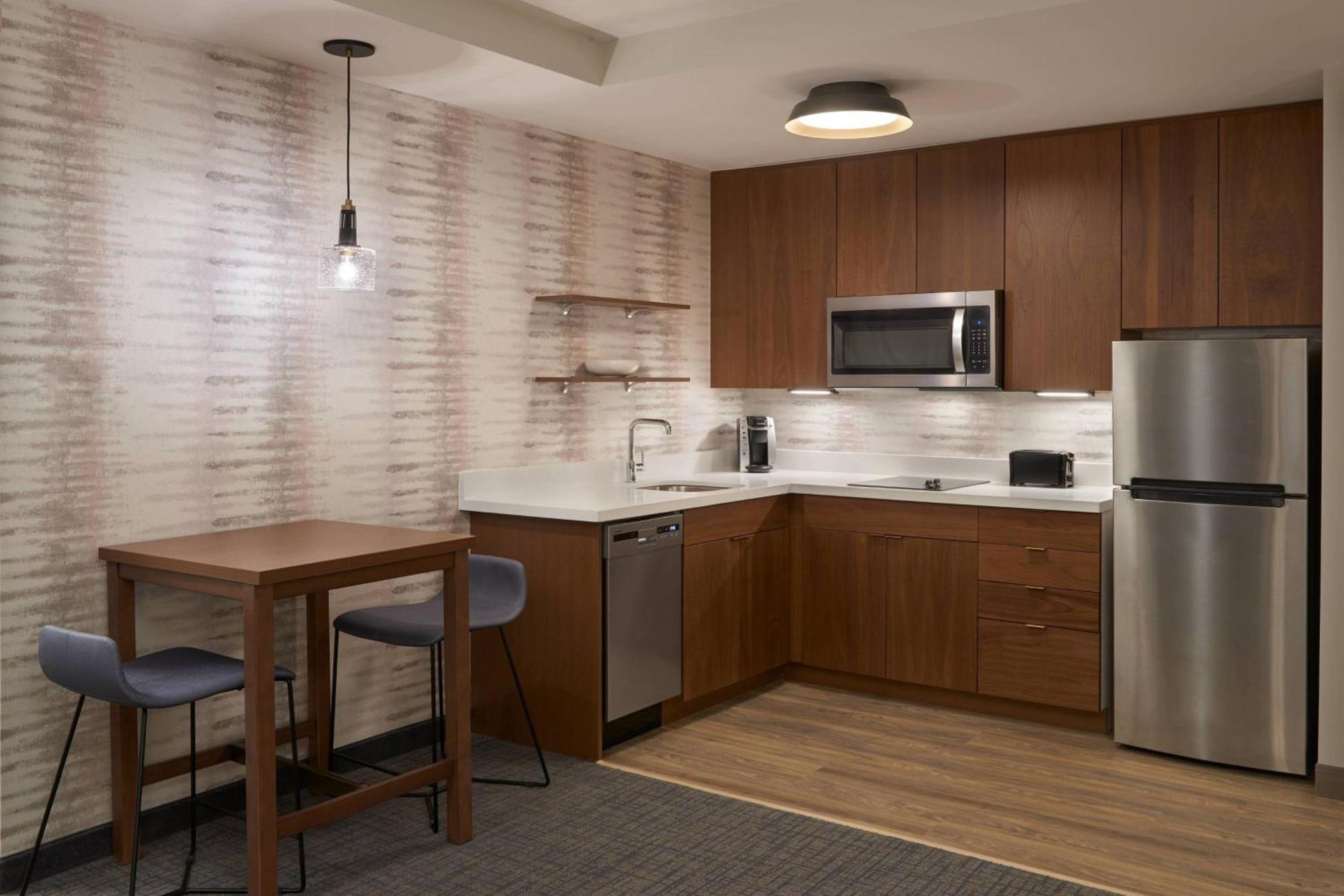 By Marriott Toronto Southwest Mississauga